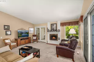 10590 SW Century Oak Dr, Portland, OR 97224 - Photo 10