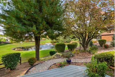 10590 SW Century Oak Dr, Portland, OR 97224 - Photo 6