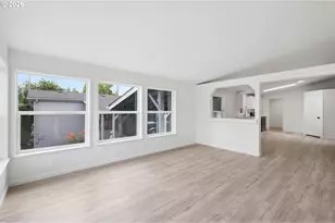 12420 SE Bush St, Portland, OR 97236 - Photo 20