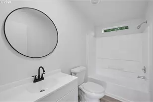 12420 SE Bush St, Portland, OR 97236 - Photo 24