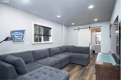 418 Rivershore Dr, Roseburg, OR 97470 - Photo 28