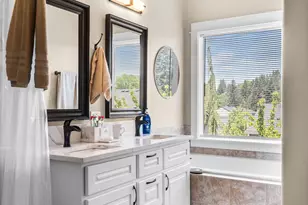 4949 NE 26th Ave, Vancouver, WA 98663 - Photo 10