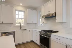 640 Lillian Ln, Depoe Bay, OR 97341 - Photo 4