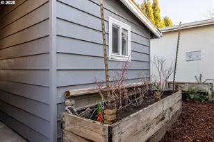 1199 N Terry St, Eugene, OR 97402 - Photo 28