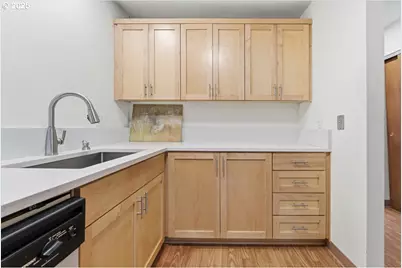 6835 SW Capitol Hill Rd #30, Portland, OR 97219 - Photo 12