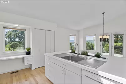 753 N 2nd St, Kalama, WA 98625 - Photo 18