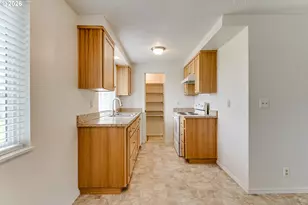 1104 56th St, Springfield, OR 97478 - Photo 12