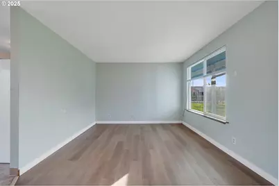 3602 Walnut Ln, Tillamook, OR 97141 - Photo 4