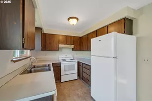 3602 Walnut Ln, Tillamook, OR 97141 - Photo 8