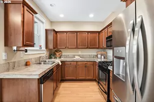 3262 NE Rosa Parks Way, Portland, OR 97211 - Photo 16