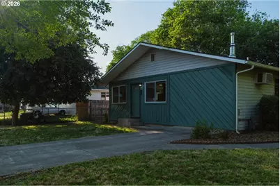 513 W Collins St, Goldendale, WA 98620 - Photo 2
