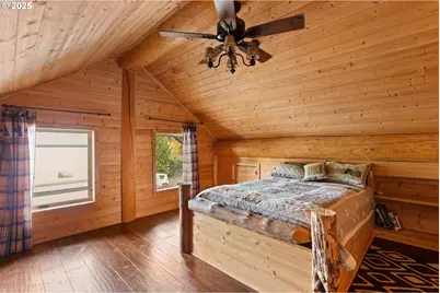 39582 Little Fall Creek Rd, Fall Creek, OR 97438 - Photo 34