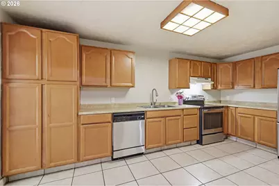 485 21st St, Springfield, OR 97477 - Photo 8