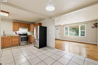 485 21st St, Springfield, OR 97477 - Photo 6