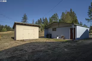582 Valley View Rd, Sutherlin, OR 97479 - Photo 34