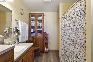 582 Valley View Rd, Sutherlin, OR 97479 - Photo 22