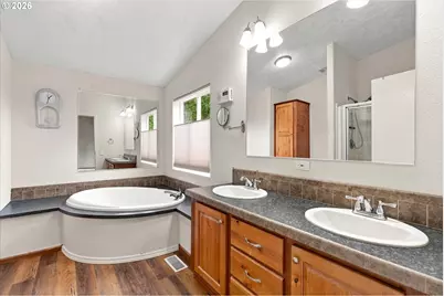 295 Casey Rd, Castle Rock, WA 98611 - Photo 22