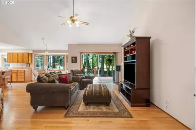 14230 Dolph Ct, Lake Oswego, OR 97034 - Photo 12
