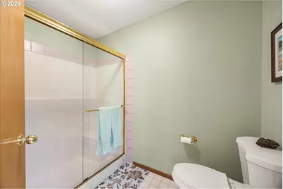 14230 Dolph Ct, Lake Oswego, OR 97034 - Photo 26