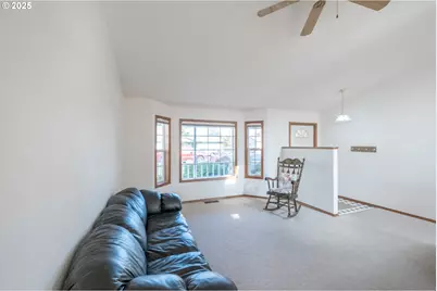 980 Cleveland St, Aumsville, OR 97325 - Photo 6