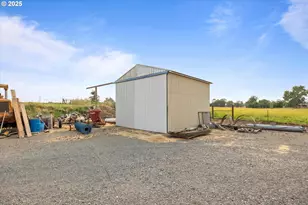 32402 Shoop Ln, Hermiston, OR 97838 - Photo 8