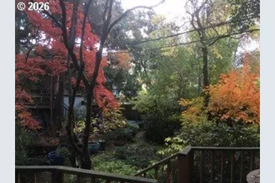 902 NE Thompson St, Portland, OR 97212 - Photo 42