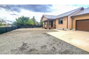 5135 Grange Rd, Roseburg, OR 97471 - Photo 4