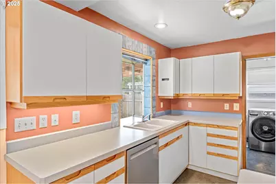 4922 SE 51st Ave, Portland, OR 97206 - Photo 12