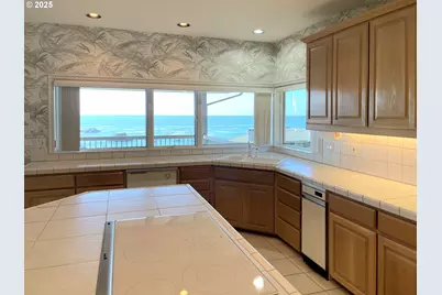 96448 Shorewood Ter, Brookings, OR 97415 - Photo 20