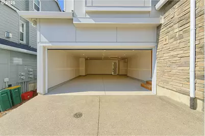 11895 SW 176th Dr, Beaverton, OR 97007 - Photo 2