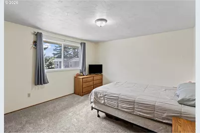 1340 9th St #1, Florence, OR 97439 - Photo 16