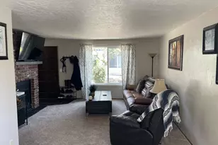 1340 9th St, Florence, OR 97439 - Photo 4