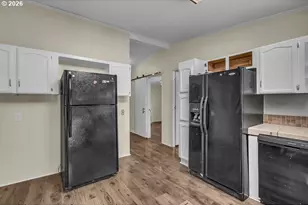 12450 SW Fischer Rd, Portland, OR 97224 - Photo 18