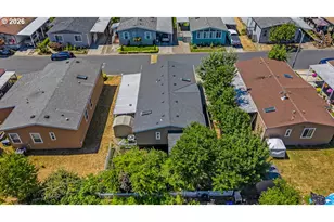 12450 SW Fischer Rd, Portland, OR 97224 - Photo 8
