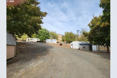 34559 Snake River Rd, Huntington, OR 97907 - Photo 18