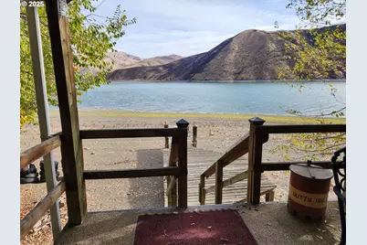 34559 Snake River Rd, Huntington, OR 97907 - Photo 24