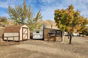 34559 Snake River Rd, Huntington, OR 97907 - Photo 46