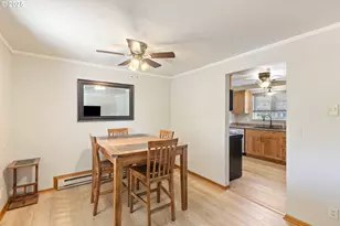 490 Char St, Roseburg, OR 97471 - Photo 14