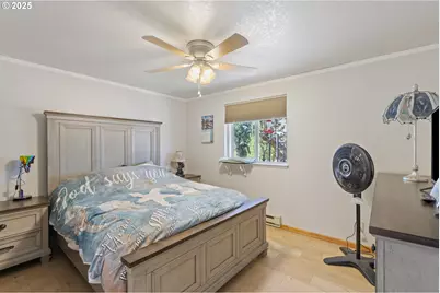 490 Char St, Roseburg, OR 97471 - Photo 22