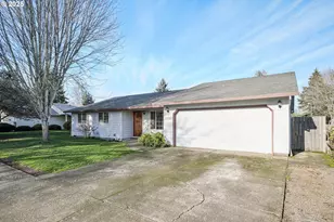 2067 SW Oleander St, McMinnville, OR 97128 - Photo 2