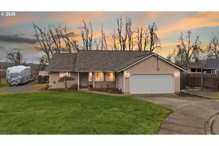 1137 Ash Grove Loop, Creswell, OR 97426 - Photo 2