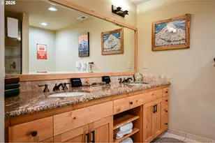 31250 E Collins Lake Rd, Government Camp, OR 97028 - Photo 24