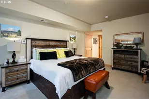 31250 E Collins Lake Rd, Government Camp, OR 97028 - Photo 16