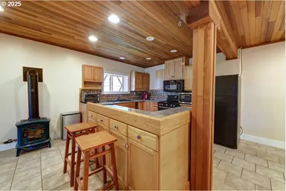 3162 Marine Dr, Astoria, OR 97103 - Photo 18