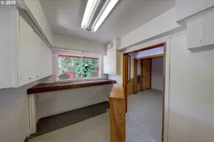 3162 Marine Dr, Astoria, OR 97103 - Photo 32