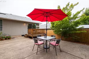5295 Red Leaf Dr, Salem, OR 97306 - Photo 38