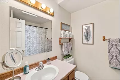 5295 Red Leaf Dr, Salem, OR 97306 - Photo 28