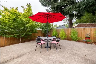 5295 Red Leaf Dr, Salem, OR 97306 - Photo 36