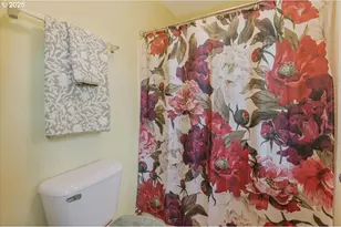 287 SW Oliver Ct, Dundee, OR 97115 - Photo 32