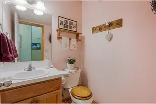 287 SW Oliver Ct, Dundee, OR 97115 - Photo 26